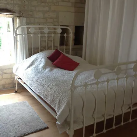 La Chade Vakantiehuis Villars-en-Pons